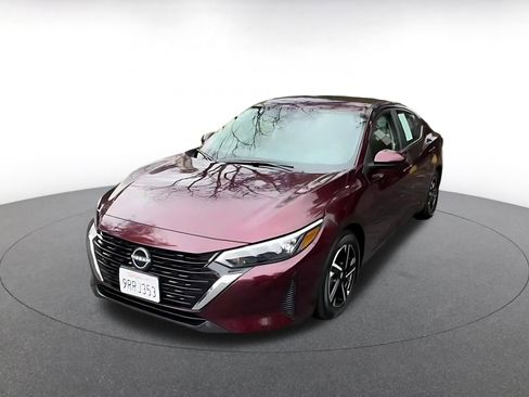 Used 2025 Nissan Sentra SV image 7