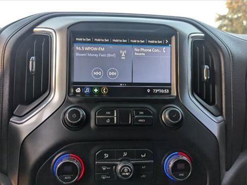 Used 2021 Chevrolet Silverado 2500 LT w/ Convenience Package image 24