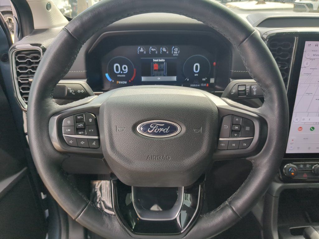 Used 2024 Ford Ranger Lariat w/ FX4 Off-Road Package AWD/4WD image 31