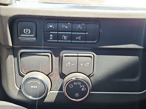 Certified 2025 Chevrolet Tahoe LS RWD image 19