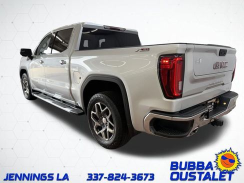 Used 2022 GMC Sierra 1500 SLT w/ X31 Off-Road Package image 4