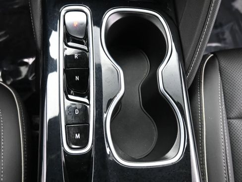 Used 2021 Buick Envision Essence w/ Technology Package I image 19