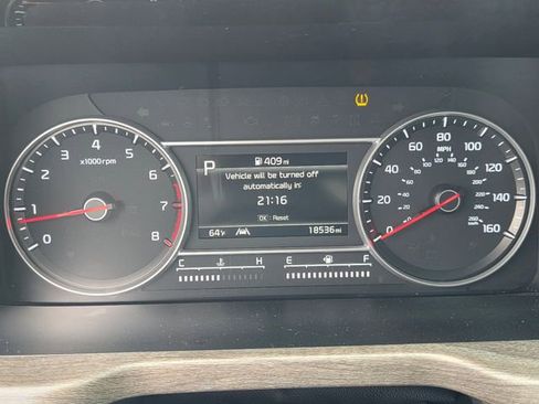 Used 2023 Kia Sorento S w/ Panoramic Sunroof Package AWD/4WD image 18