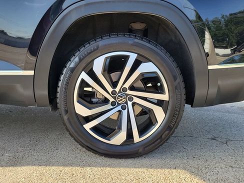 Used 2023 Volkswagen Atlas SEL AWD/4WD image 9