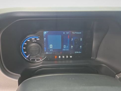 Used 2024 Ford Bronco Outer Banks AWD/4WD image 15