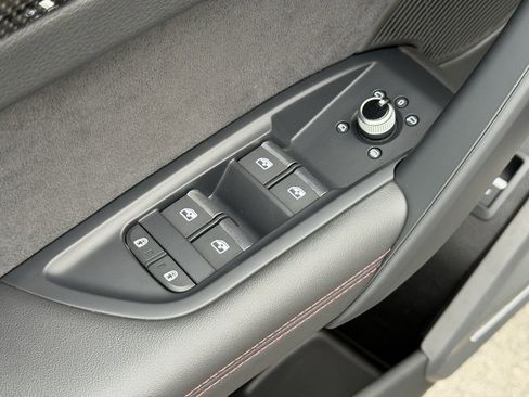 Used 2023 Audi SQ5 Premium Plus w/ Premium Plus Package image 17