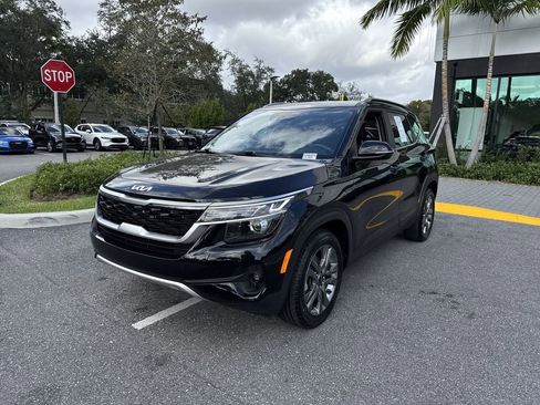 Used 2023 Kia Seltos S image 10