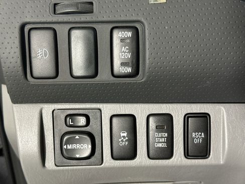 Used 2012 Toyota Tacoma 4x4 Access Cab V6 w/ TRD Sport Pkg image 22