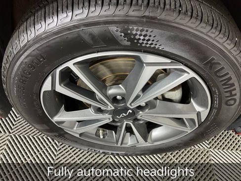 Certified 2023 Kia Forte LXS image 12