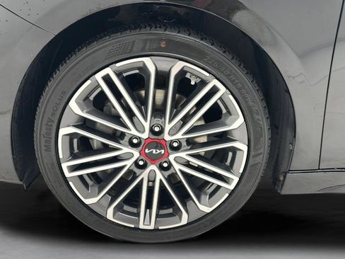 Used 2023 Kia Forte GT w/ GT2 Package FWD image 9