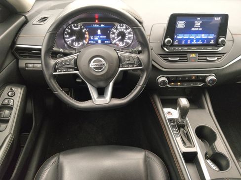 Used 2020 Nissan Altima 2.5 SR w/ Premium Package image 22