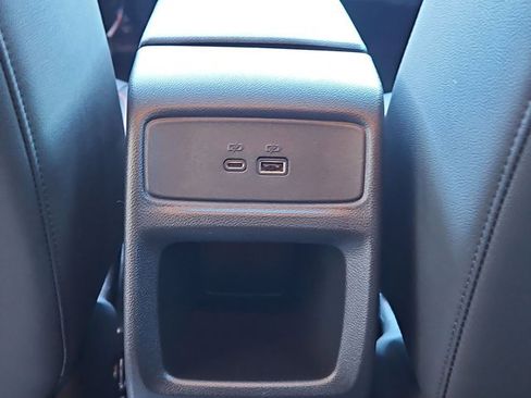 Used 2024 Chevrolet Trax RS w/ Sunroof Package image 24