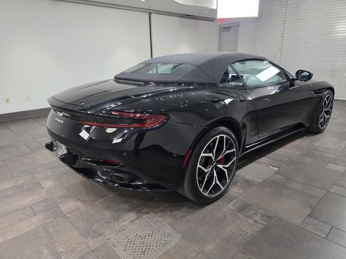 Used 2019 Aston Martin DB11 Volante image 25