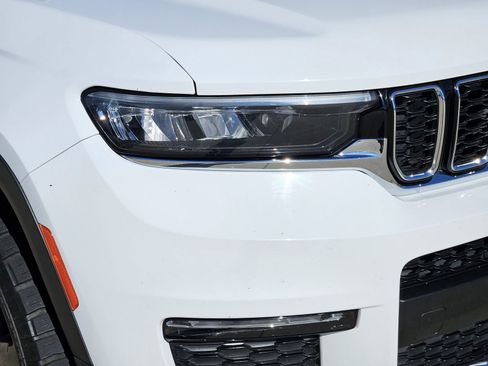 Used 2021 Jeep Grand Cherokee L Limited image 10