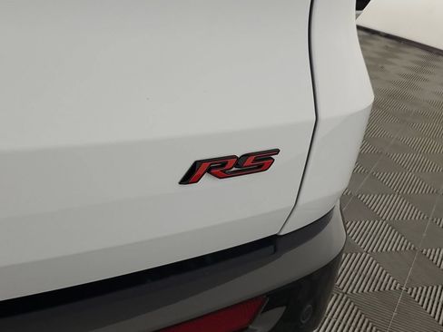 New 2026 Chevrolet Traverse RS w/ LPO, Floor Liner Package FWD image 32
