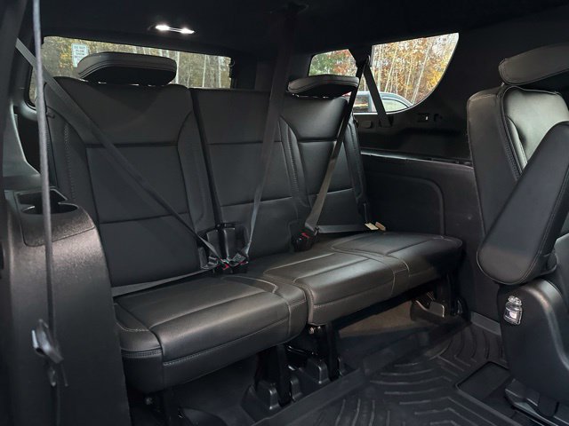 Used 2022 GMC Yukon XL Denali w/ Denali Ultimate Package AWD/4WD image 15