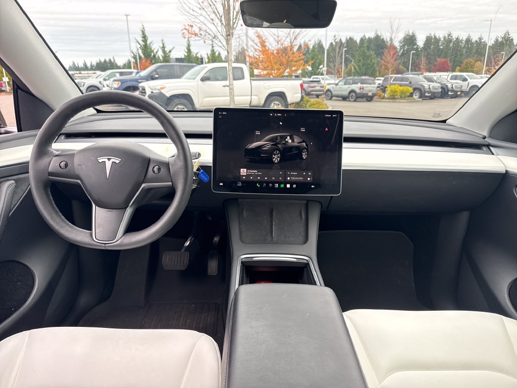 Used 2023 Tesla Model Y Long Range AWD/4WD image 5