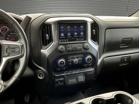 Used 2022 Chevrolet Silverado 2500 LT w/ Convenience Package AWD/4WD image 10