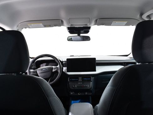 New 2026 Ford Maverick XLT w/ Equipment Group 301A image 17