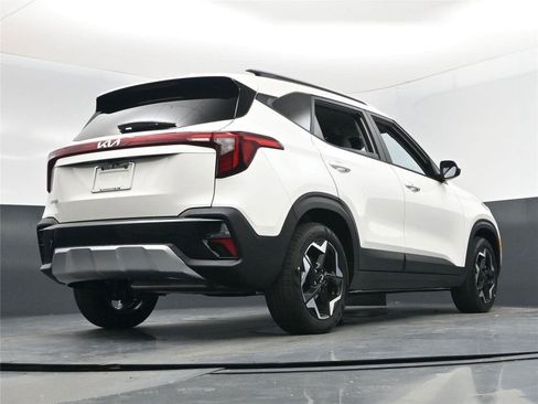 New 2026 Kia Seltos S image 14