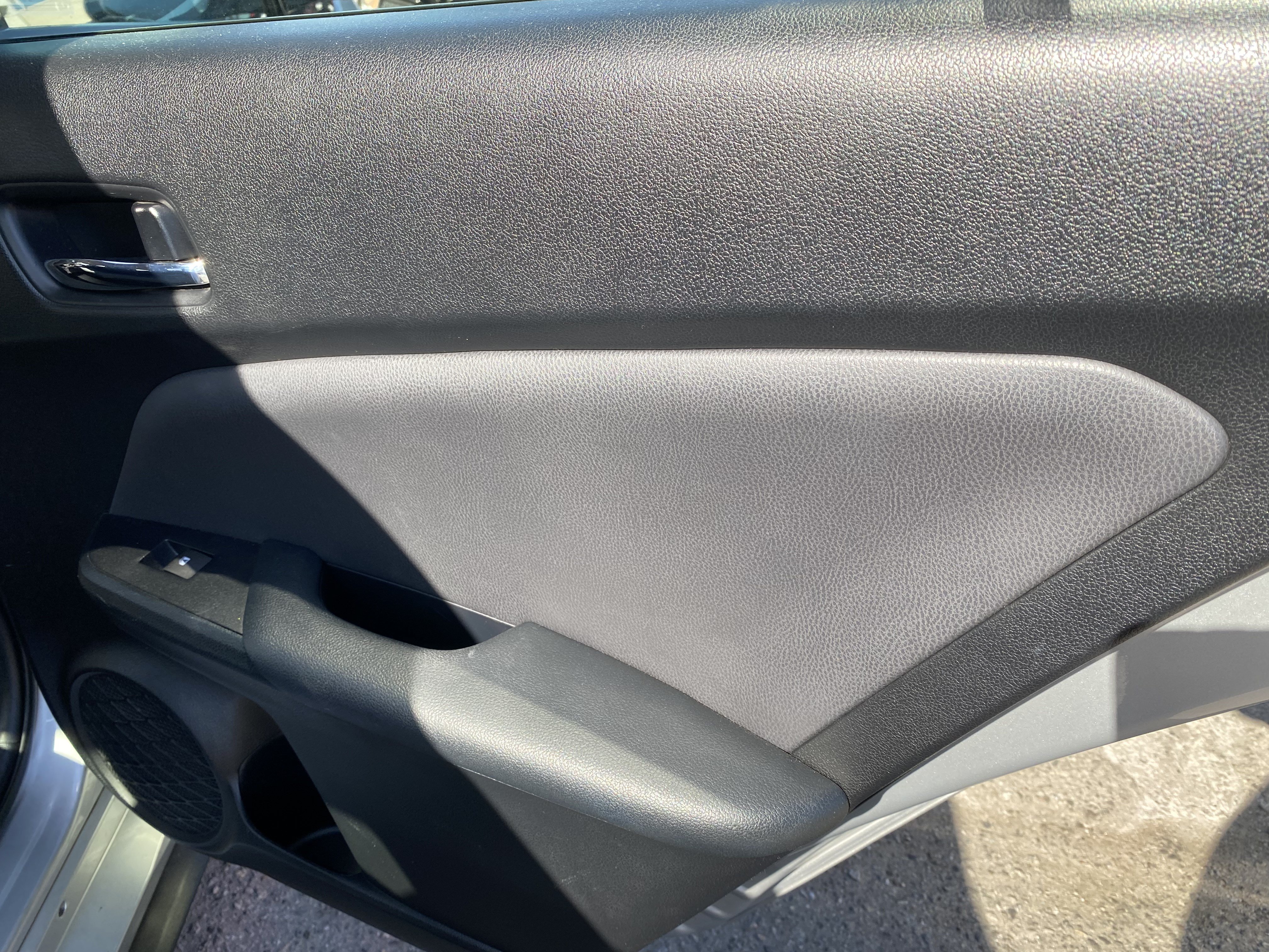 Used 2017 Toyota Prius Prime Premium w/ Preferred Accessory Package FWD image 16