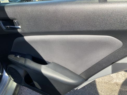 Used 2017 Toyota Prius Prime Premium w/ Preferred Accessory Package FWD image 16