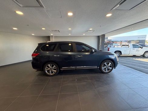 Used 2014 Nissan Pathfinder Platinum w/ Platinum Premium Package image 4
