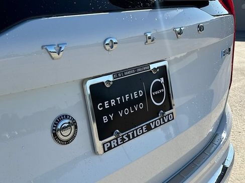 Certified 2024 Volvo XC90 B6 Ultimate w/ Protection Package Premier AWD/4WD image 38