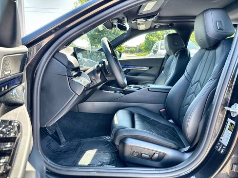 Used 2026 BMW 540i xDrive AWD/4WD image 2