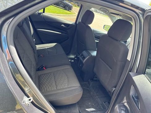 Used 2020 Chevrolet Equinox LT w/ Driver Convenience Package FWD image 11