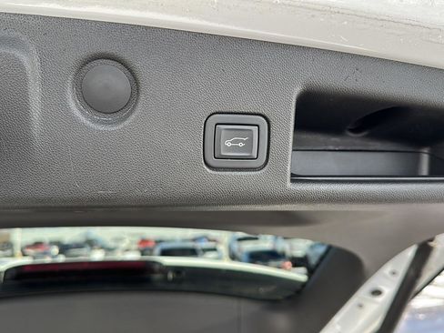 Certified 2024 Chevrolet Equinox RS image 10