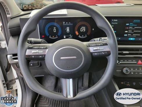 Used 2025 Hyundai Tucson SE AWD/4WD image 21