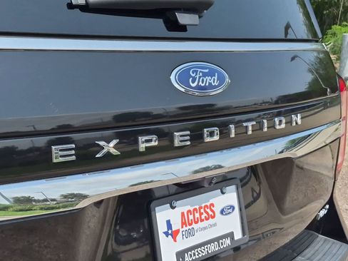Used 2024 Ford Expedition Max Limited RWD image 32