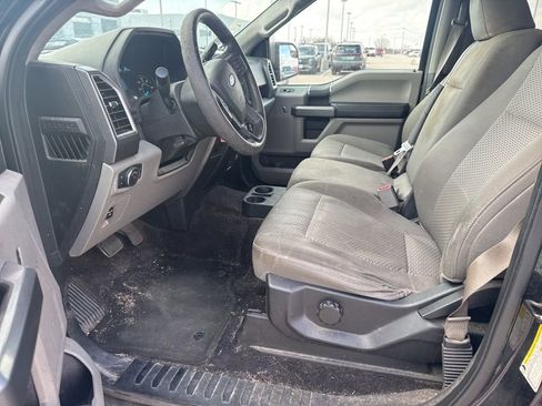 Used 2016 Ford F150 XLT image 5