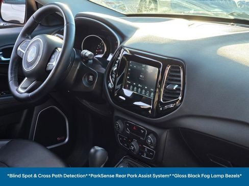 Used 2019 Jeep Compass Altitude image 15