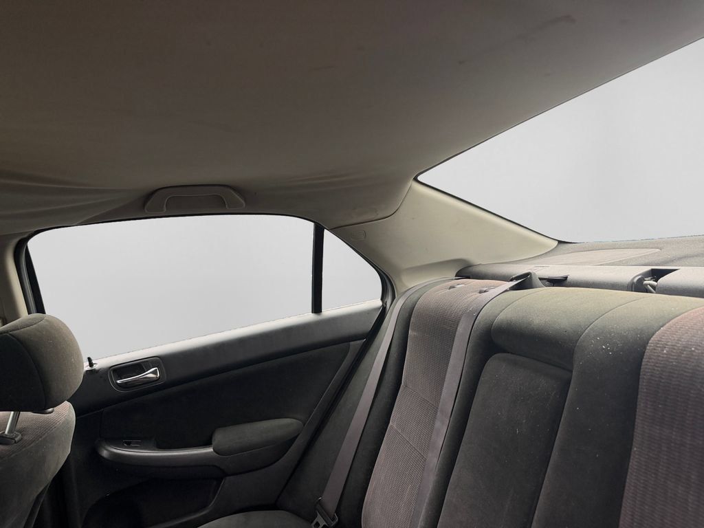 Used 2005 Honda Accord LX image 34