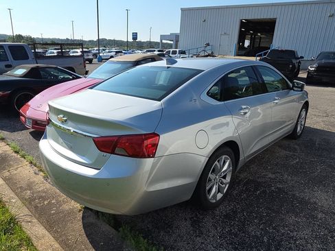 Used 2016 Chevrolet Impala LT w/ Convenience Package FWD image 6