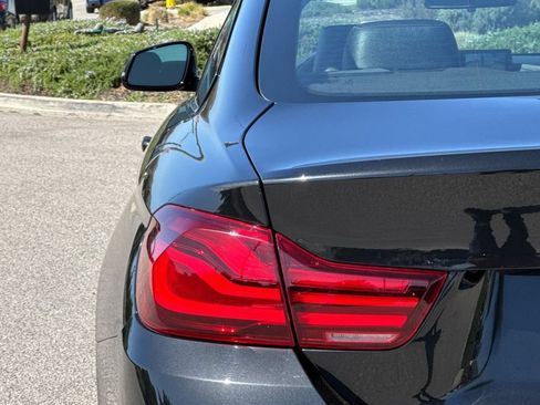 Used 2020 BMW 430i Coupe w/ M Sport Package RWD image 32