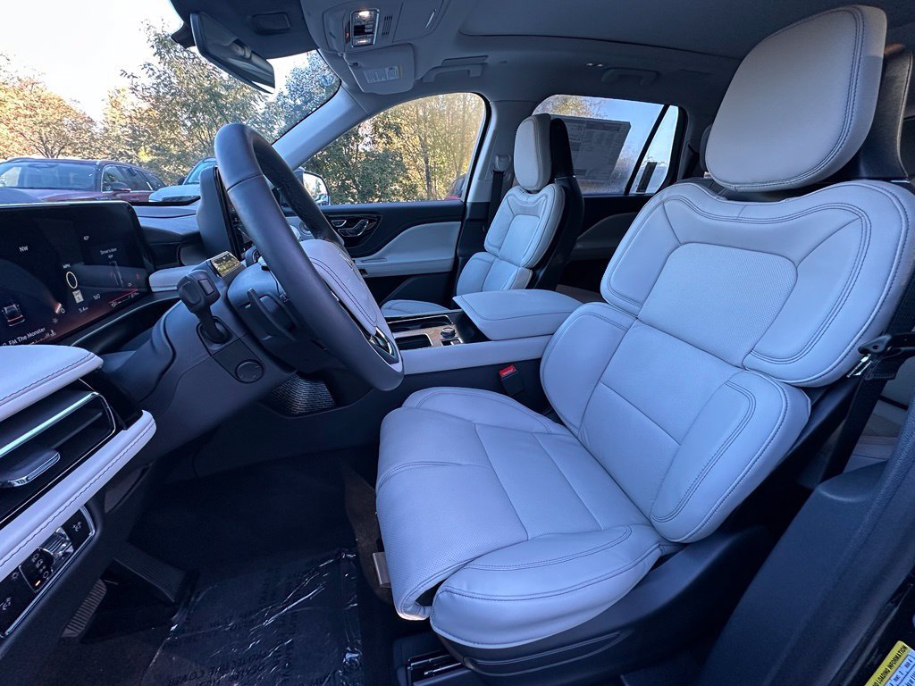 New 2027 Lincoln Aviator Reserve AWD/4WD image 18