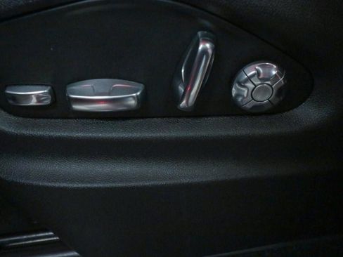 Used 2021 Porsche Cayenne Coupe AWD/4WD image 16