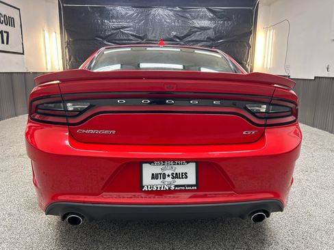 Used 2019 Dodge Charger GT RWD image 5