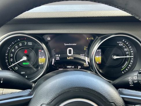 Certified 2023 Jeep Wrangler Unlimited w/ Cold Weather Group AWD/4WD image 22