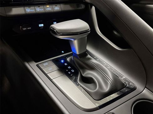New 2026 Hyundai Elantra Sport FWD image 15