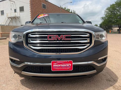 Used 2019 GMC Acadia SLT image 2