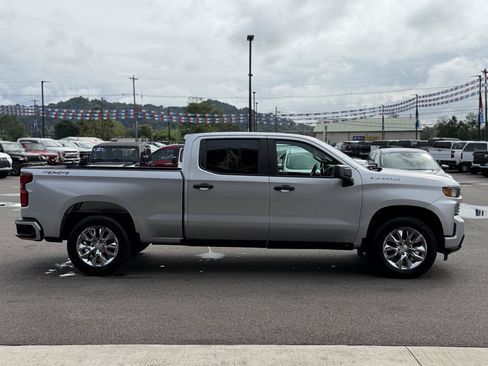 Used 2020 Chevrolet Silverado 1500 Custom w/ Custom Value Package AWD/4WD image 24