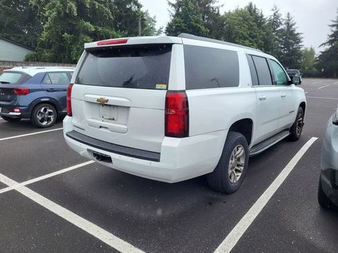 Used 2020 Chevrolet Suburban LT AWD/4WD image 3