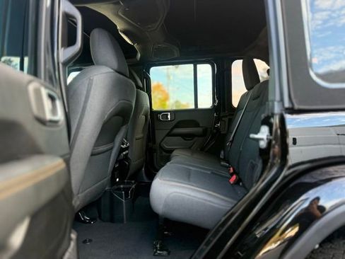 Used 2024 Jeep Wrangler Sahara w/ Technology Group image 21