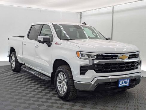 Used 2024 Chevrolet Silverado 1500 LT AWD/4WD image 8