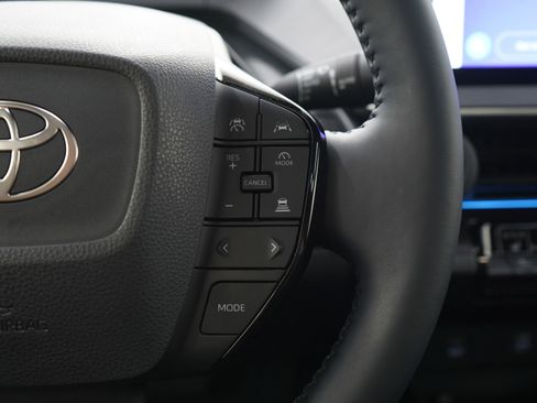 Used 2025 Toyota Prius AWD image 23