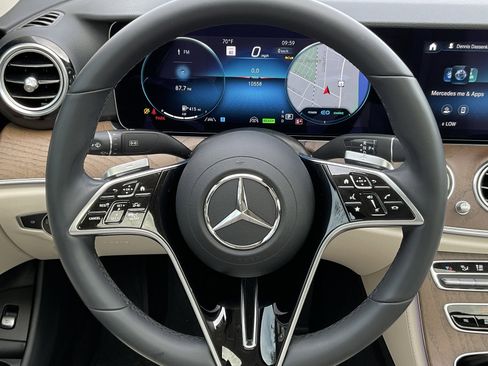 Used 2022 Mercedes-Benz E 450 4MATIC Sedan image 13